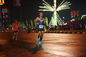 BIB: 21650
                            <button type="button" onclick="openModal(16171375)" class="btn btn-primary btn-sm float-right btn-popup" data-toggle="modal" data-target=".modal-high-quality">
                        <i class="fas fa-shopping-cart"></i> Add to Cart
                    </button>
                                            <button type="button" onclick="isThisMe(16171375, true)" class="btn btn-success btn-sm float-right btn-popup btn-isme hidden" data-toggle="tooltip" data-placement="bottom" title="นี่คือรูปของคุณใช่ไหม คลิกที่นี่เพื่อเอาเข้าอัลบั้ม">
                        <i class="fas fa-plus"></i> Add to album
                    </button>
                    <button type="button" onclick="isThisMe(16171375, false)" class="btn btn-warning btn-sm float-right btn-popup btn-isnotme hidden">
                        <i class="fas fa-ban"></i> Remove from album
                    </button>